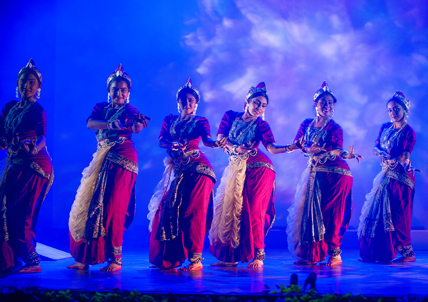 Choreographies