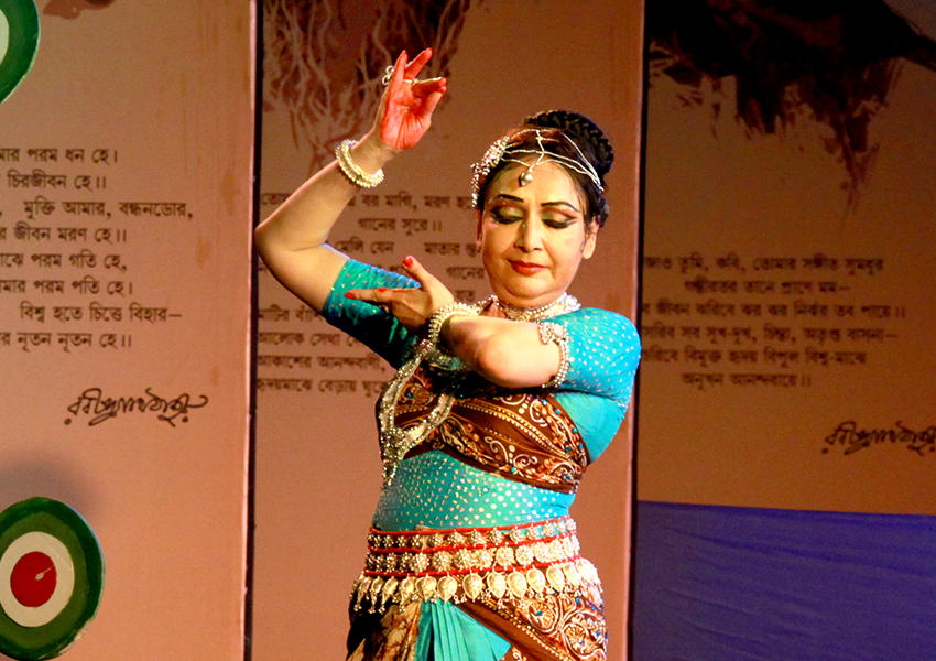 Choreographies