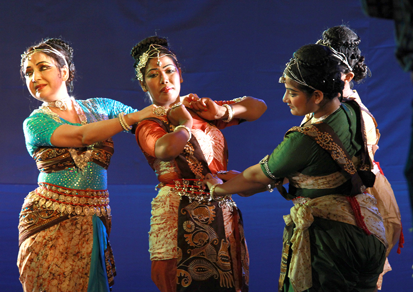 Choreographies