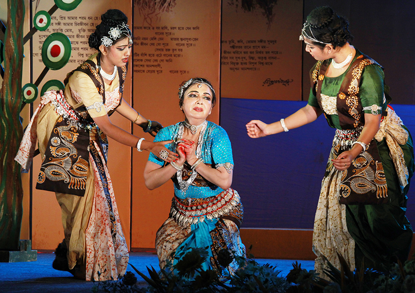 Choreographies