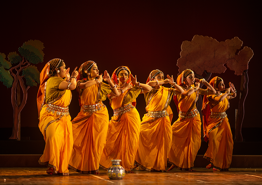 Choreographies