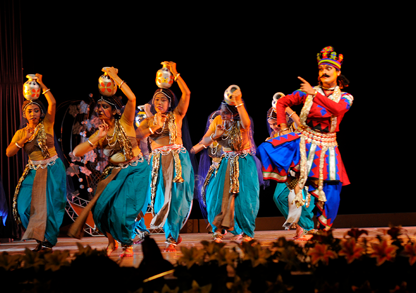 Choreographies
