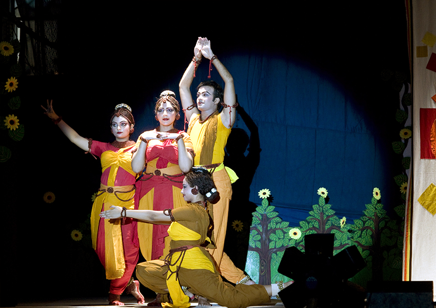 Choreographies
