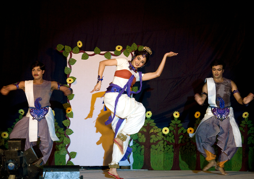 Choreographies