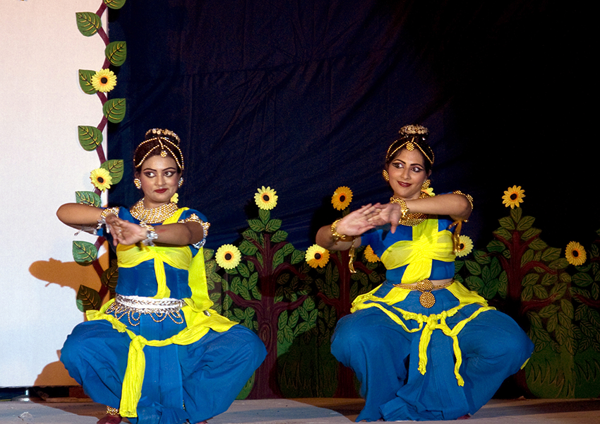 Choreographies