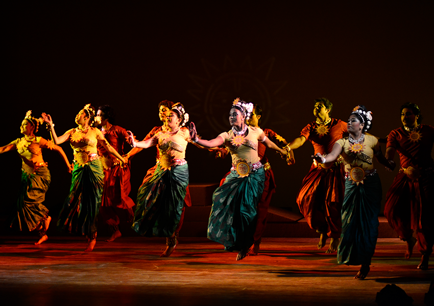 Choreographies