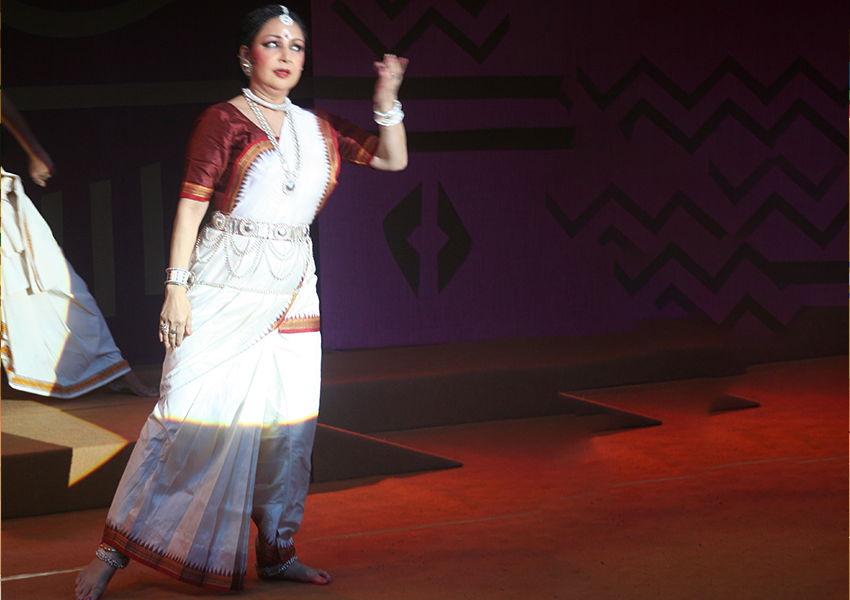 Choreographies