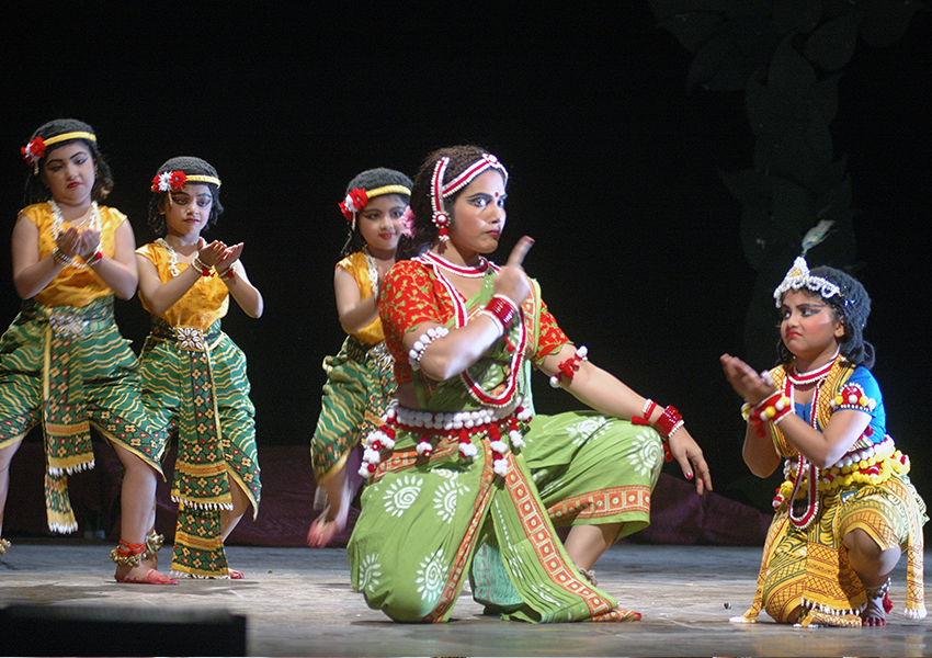 Choreographies