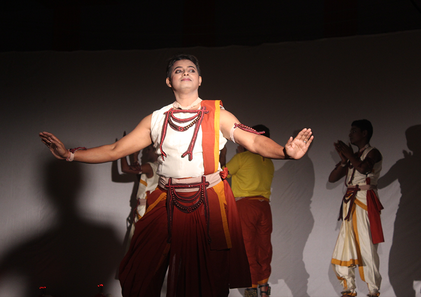 Choreographies