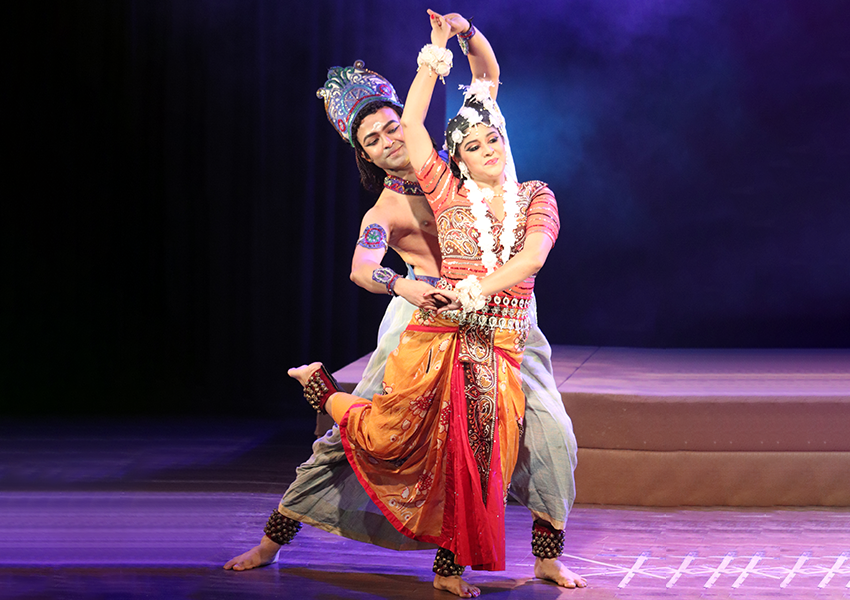Odissi performance at South Gurukul Society