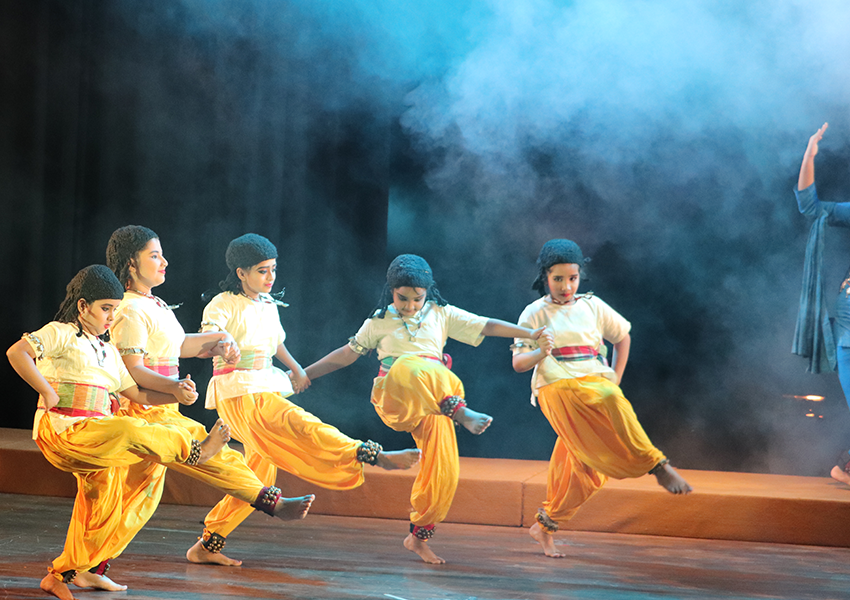 Choreographies