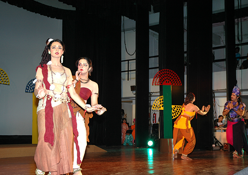 Choreographies