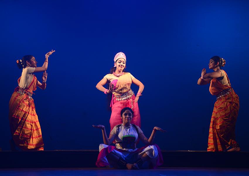 Choreographies